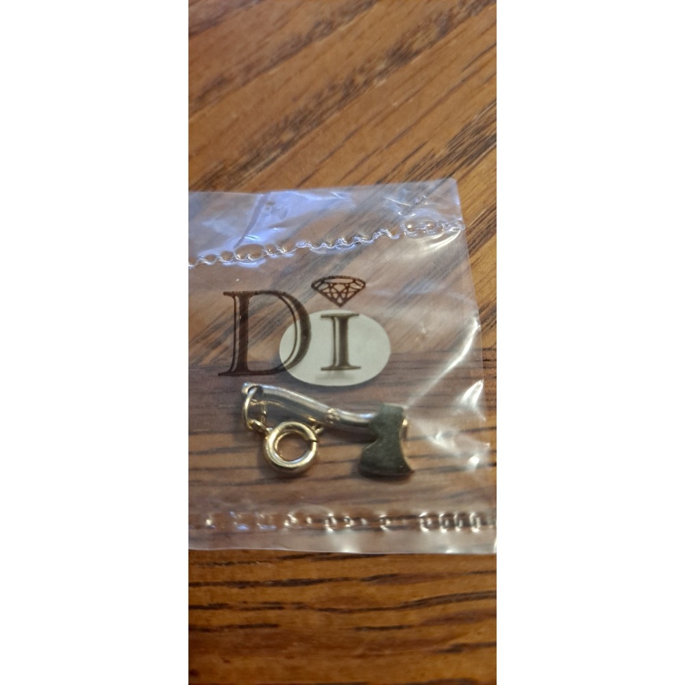 gold-tone axe charm from Diamonds‎ International